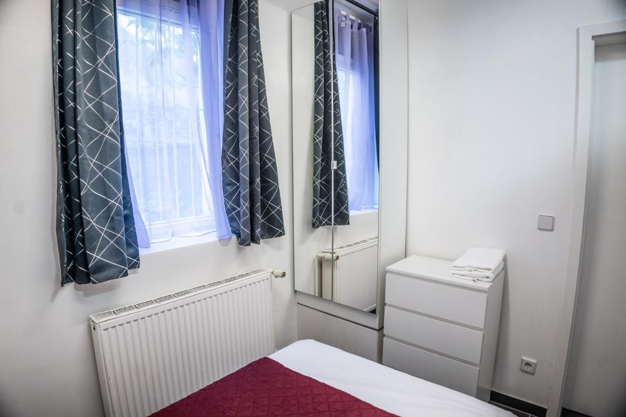 One Way Apartment Берлин Экстерьер фото